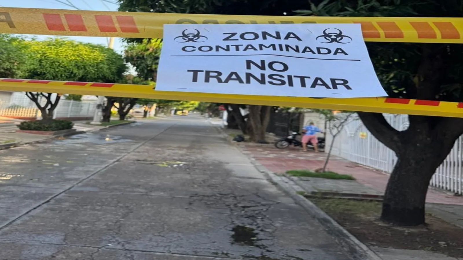 ¿Hasta cuándo las aguas negras? Comunidad de Los Cortijos bloquea vía por crisis sanitaria en Valledupar