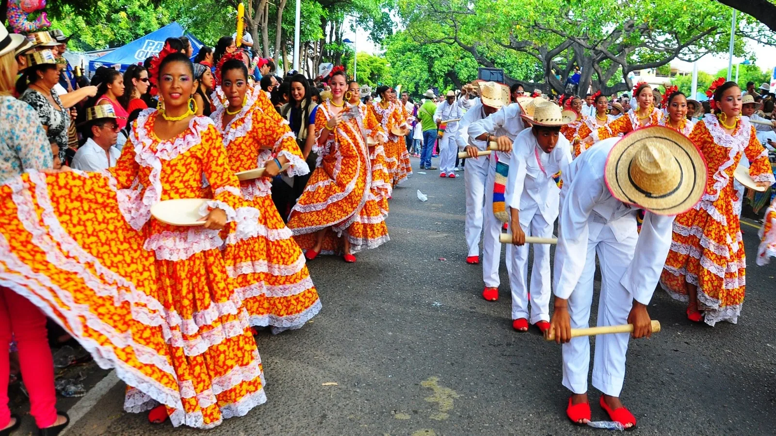 ¿En riesgo el Desfile de Piloneras? Obras en la Simón Bolívar tiene dudosos a ciudadanos con respecto al recorrido del Festival Vallenato