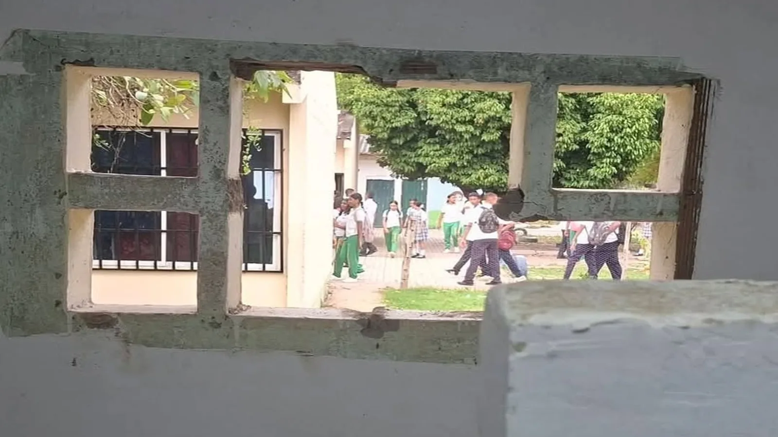 Robos y deterioro tienen en crisis a colegio de Tamalameque: estudiantes exigen soluciones urgentes