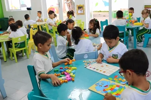 Asignarán más docentes en Valencia de Jesús tras protesta de padres por falta de profesores