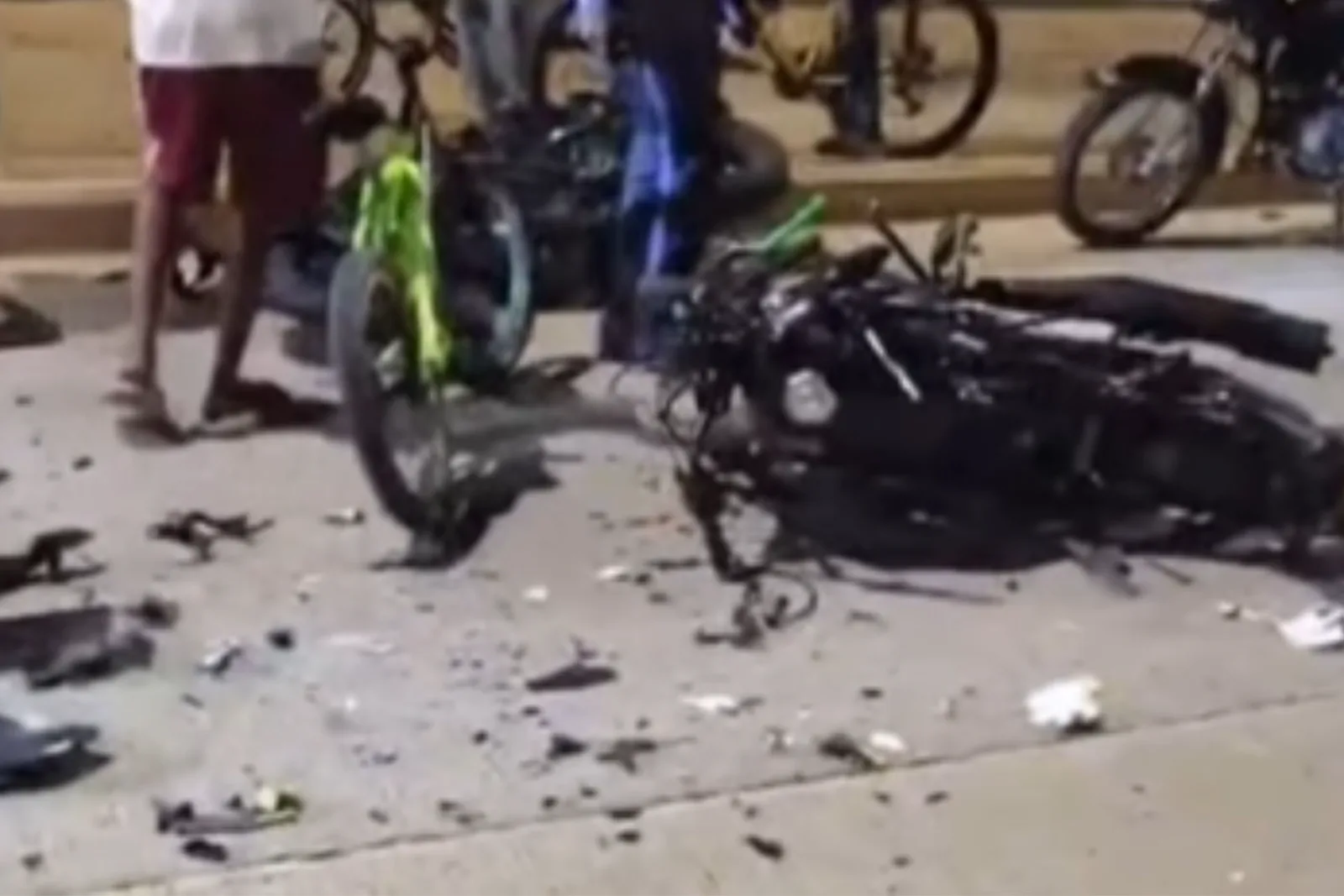 Joven de 17 años resulta gravemente herido en accidente en la vía a La Paz; investigan presunta participación en piques ilegales