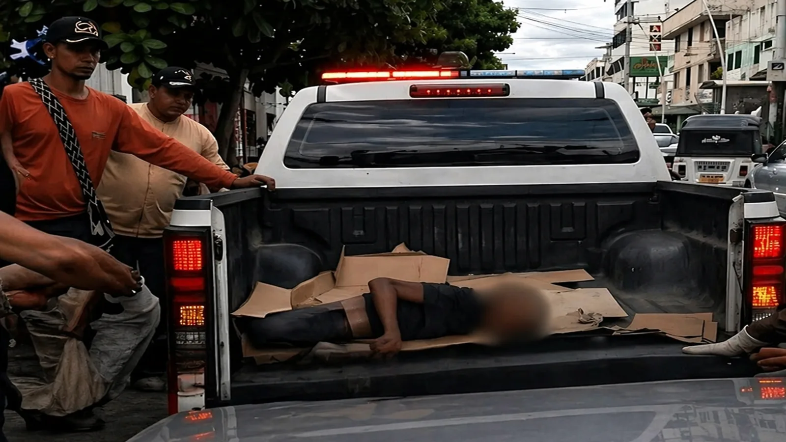 Misteriosa muerte en Maicao, joven en condición de calle fue hallado sin vida en plena vía pública