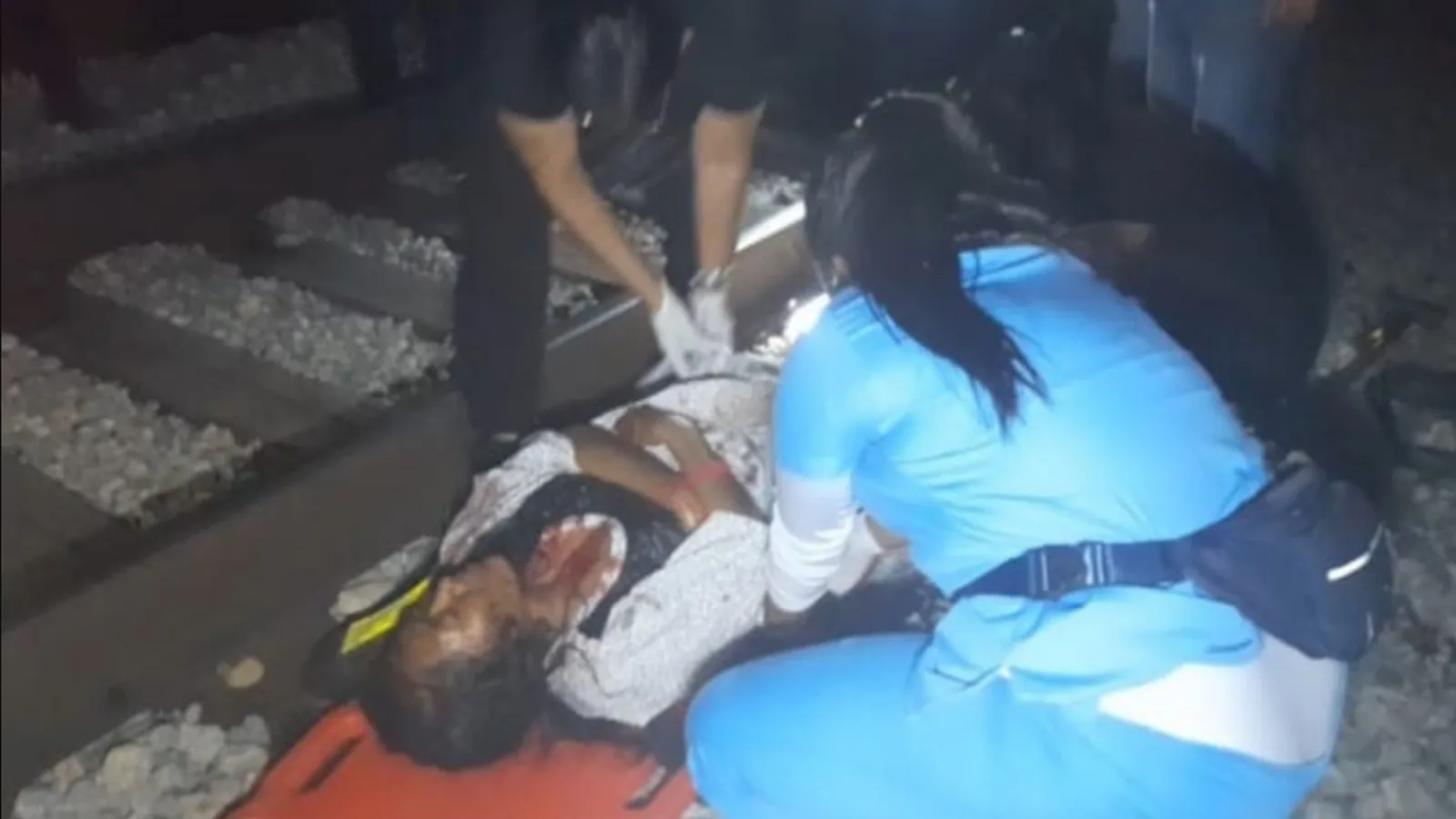 Grave accidente en la línea férrea de Cerrejón, mujer wayuu quedó herida tras intentar cruzar un puente en Uribia