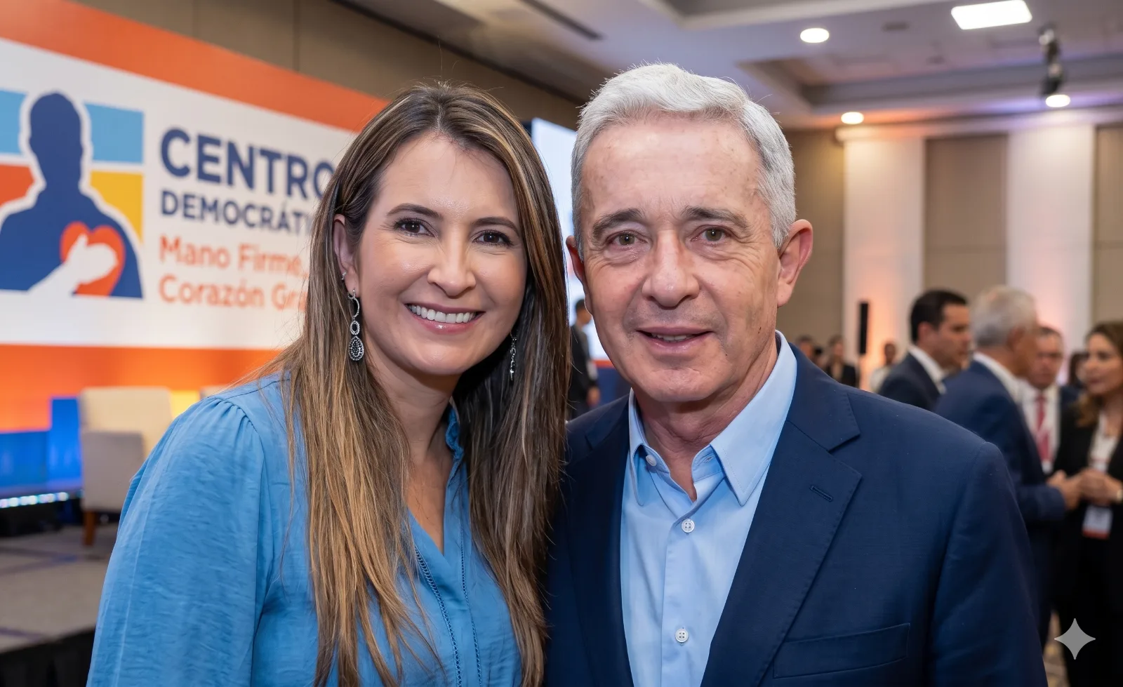 Álvaro Uribe intensifica campaña por Paloma Valencia y cuestiona política de seguridad y energía del Gobierno Petro