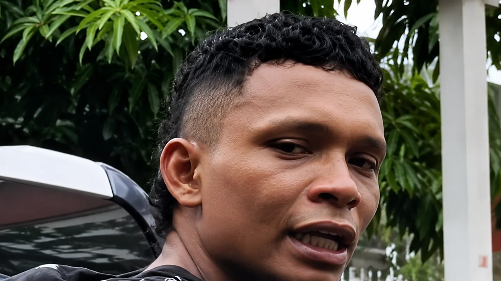 “¿Te enamoraste?”: presunto ladrón se vuelve viral tras peculiar reacción durante su captura en Montería