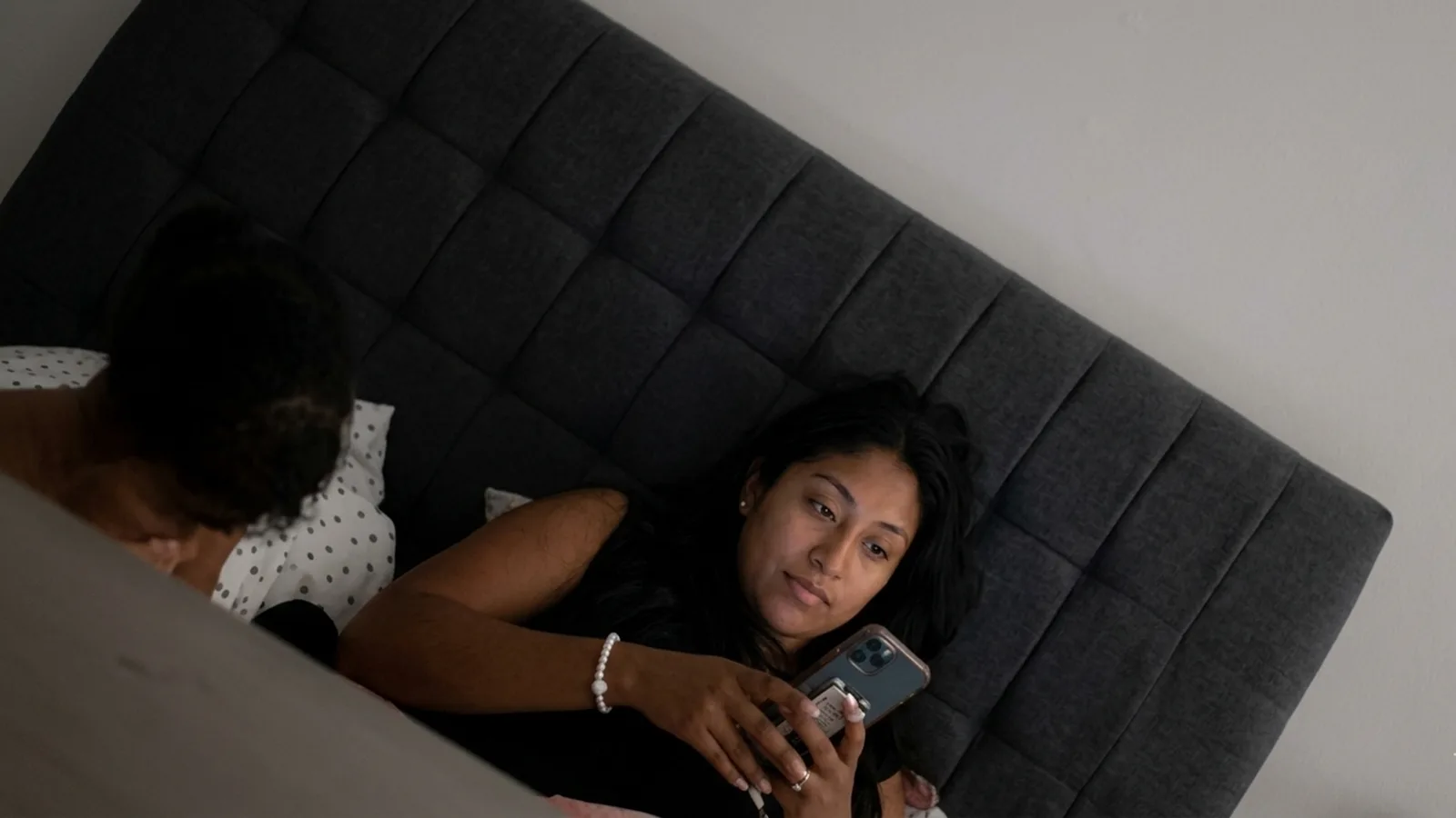 En Barranquilla, cámara oculta habría revelado presunto maltrato de niñera contra una niña de dos años