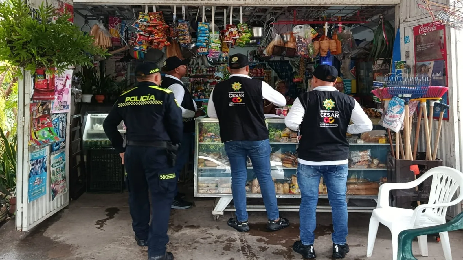 Operativos contra el contrabando dejan incautaciones de licor y cigarrillos en tres municipios del Cesar