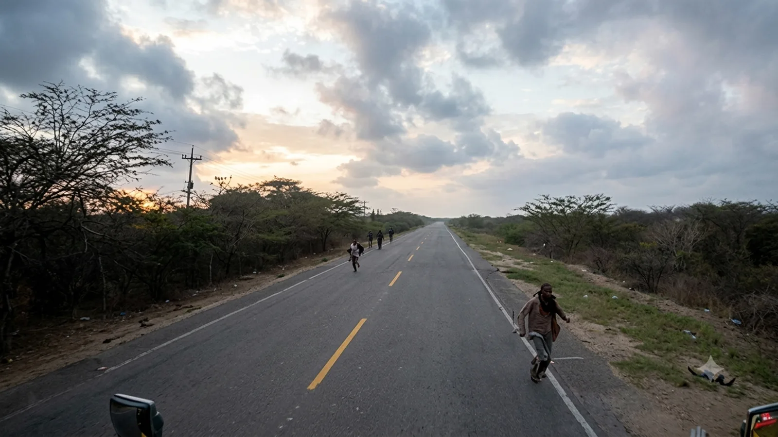 Nuevo atraco en la vía Maicao–Paraguachón: delincuentes interceptaron tractocamión y despojaron al conductor de sus pertenencias
