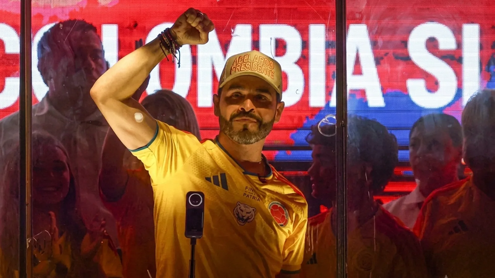 Juez tumba restricción contra Abelardo de la Espriella y autoriza nuevamente el uso de la camiseta de la Selección en campaña
