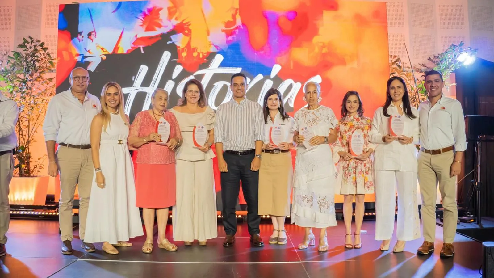 “Ellas Transforman”: más de 400 jóvenes escucharon historias de liderazgo femenino en Valledupar