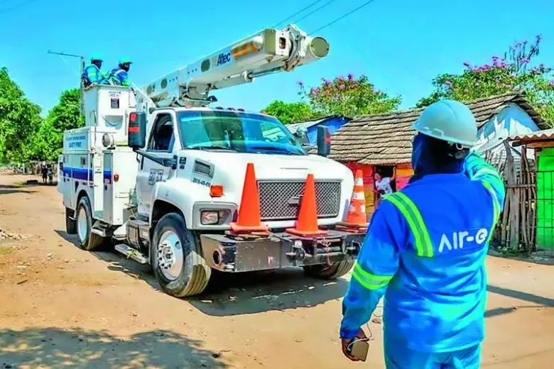 Petro anuncia la liquidación de Air-e y plantea crear una nueva empresa pública para la energía en el Caribe