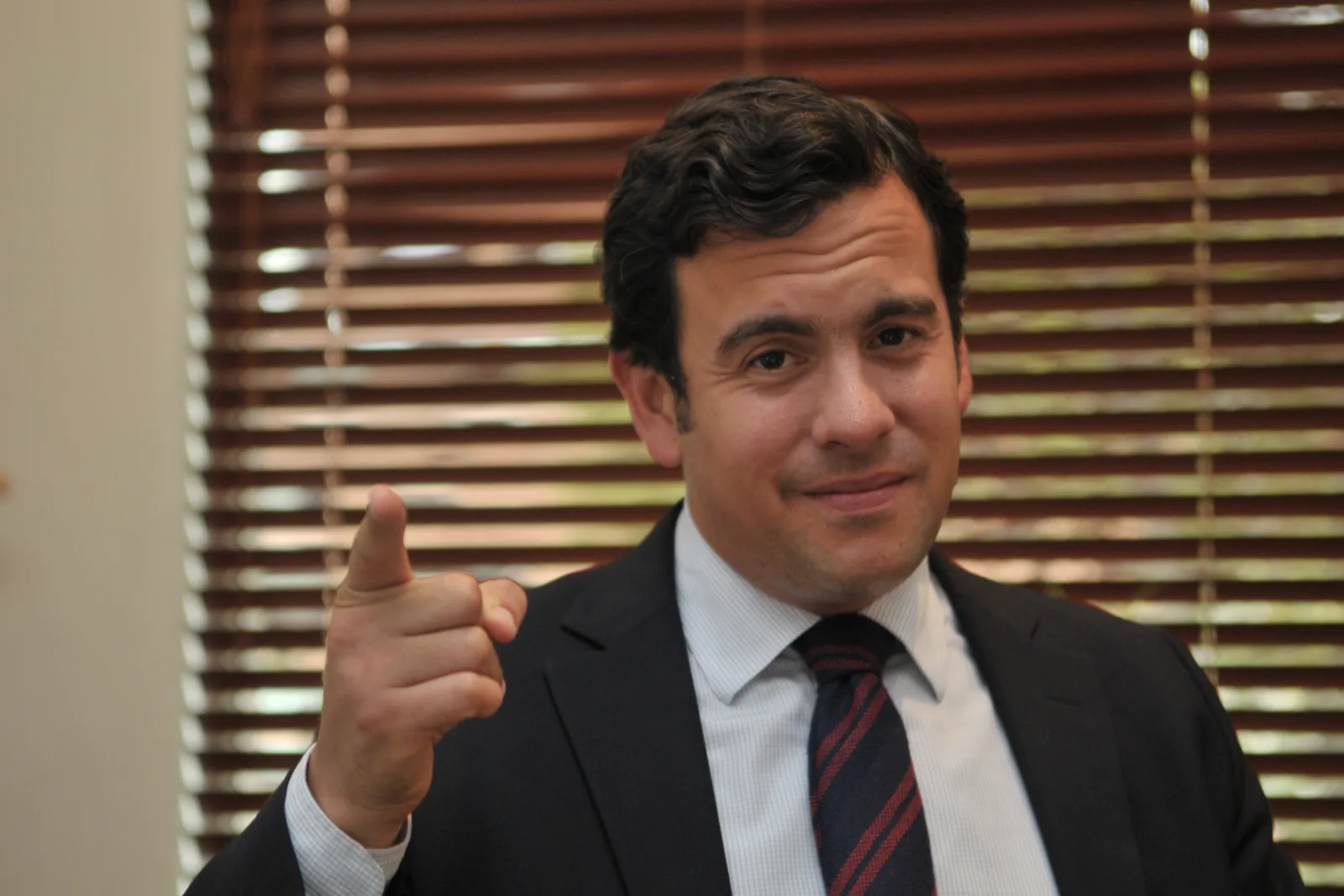 Rodrigo Lara denuncia presunta carrera por adjudicar contratos y anuncia un bloque anticorrupción para el nuevo Gobierno