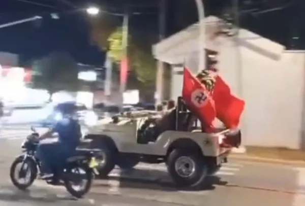 Secretaría de Seguridad descarta vínculos políticos en caravana con símbolos nazis y la califica como una imprudencia