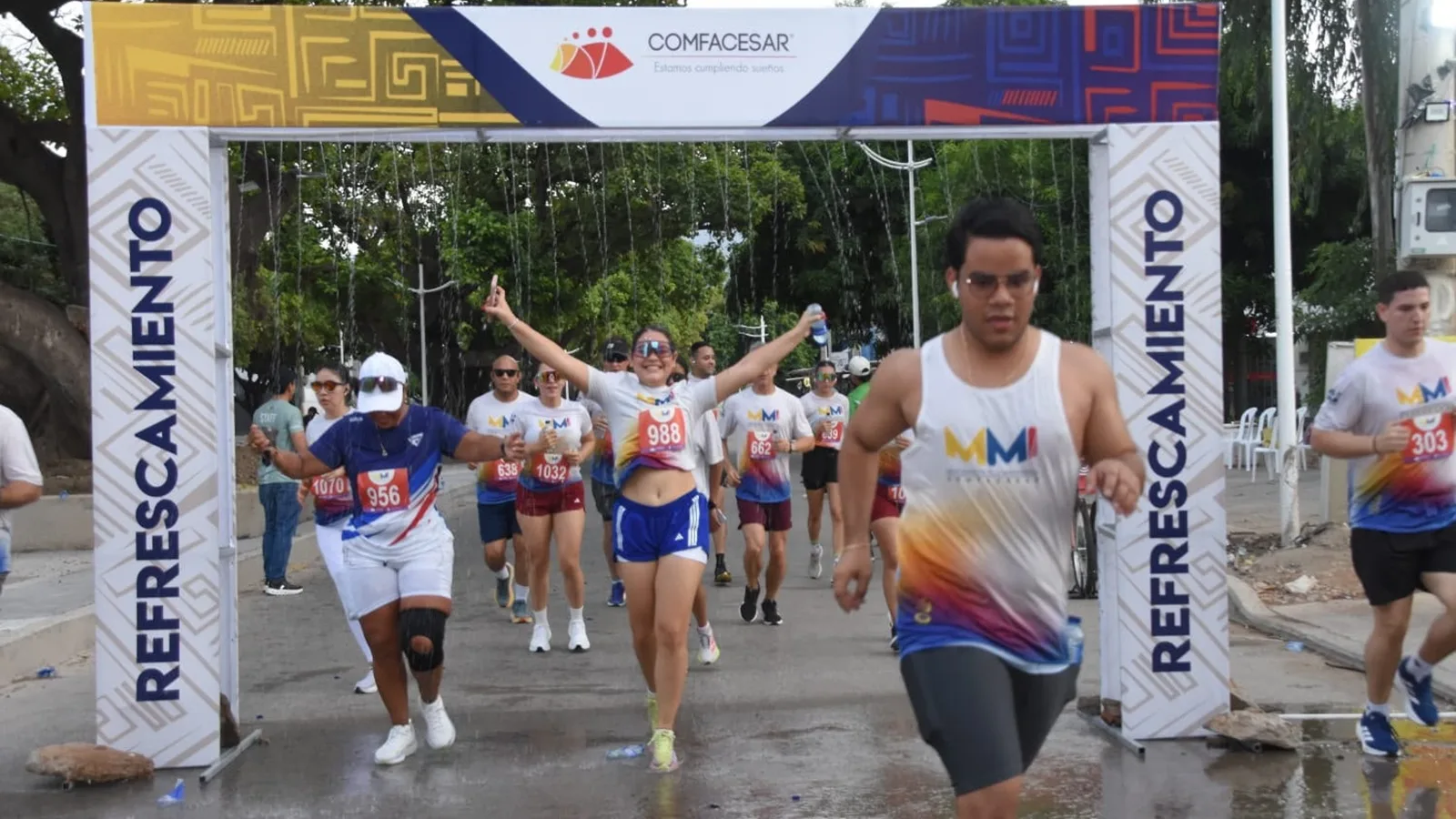 Más de 2.300 corredores convirtieron la Media Maratón de la Independencia en una gran fiesta deportiva en Valledupar