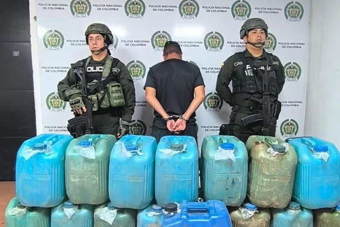 Capturan a un hombre con 145 galones de gasolina de presunto contrabando en el sur del Cesar