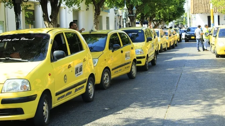 Taxistas de Valledupar denuncian crisis del transporte y cuestionan gestión de la Alcaldía tras 939 días de gobierno