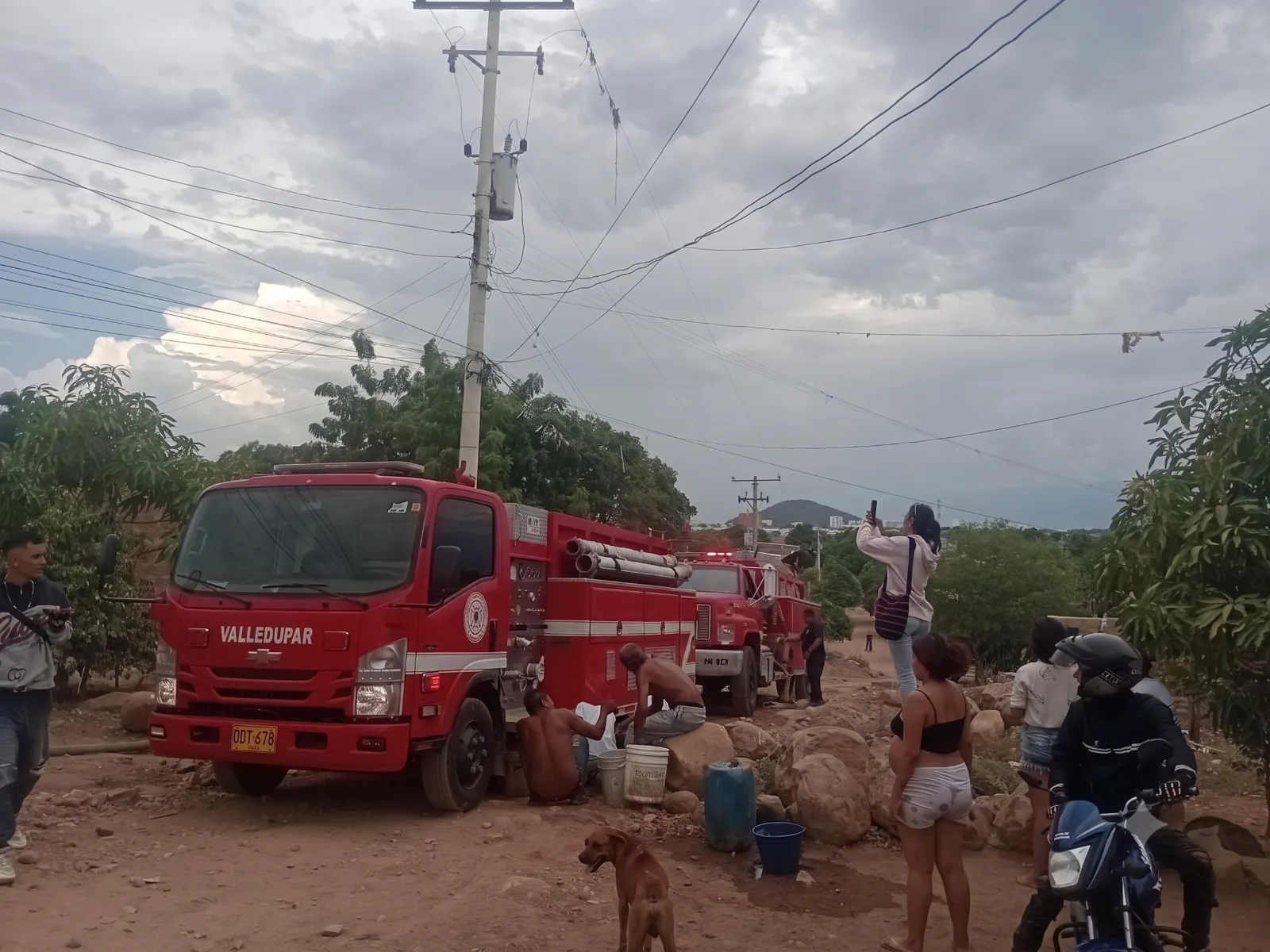 Incendio estructural destruyó dos viviendas en invasión de Valledupar; no hubo personas lesionadas