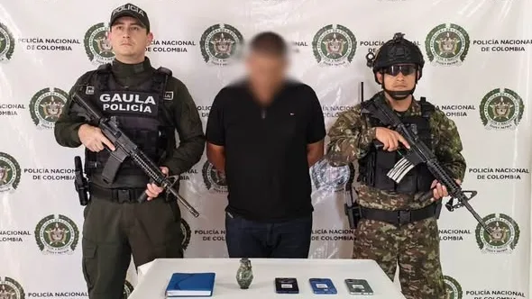 Judicializan a presunto integrante de grupo armado por almacenar explosivos y propaganda en Curumaní