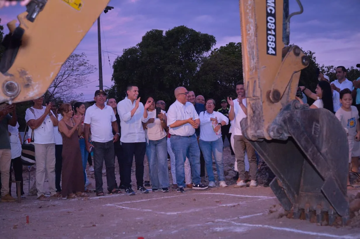 Tras 30 años, inicia transformación del parque de Francisco de Paula.