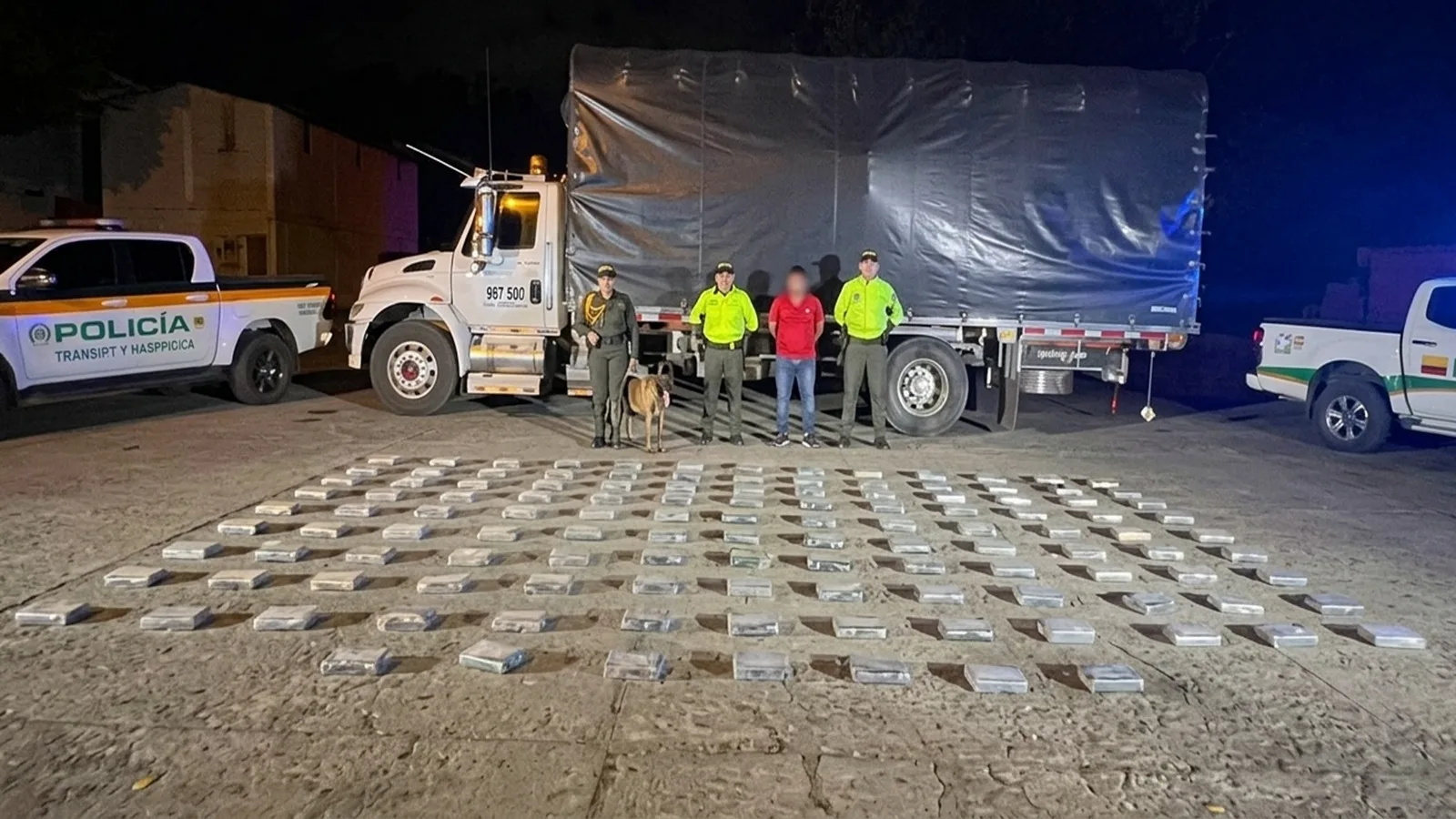 Más de 134 kilos de cocaína iban ocultos entre ladrillos en una vía del Cesar: un capturado