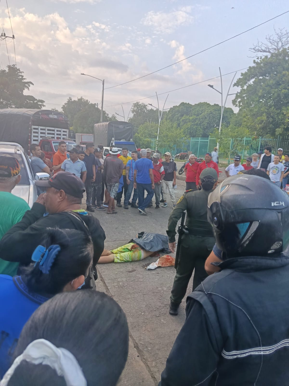 Asesinan a joven con arma cortopunzante en inmediaciones del estadio Armando Maestre Pavajeau