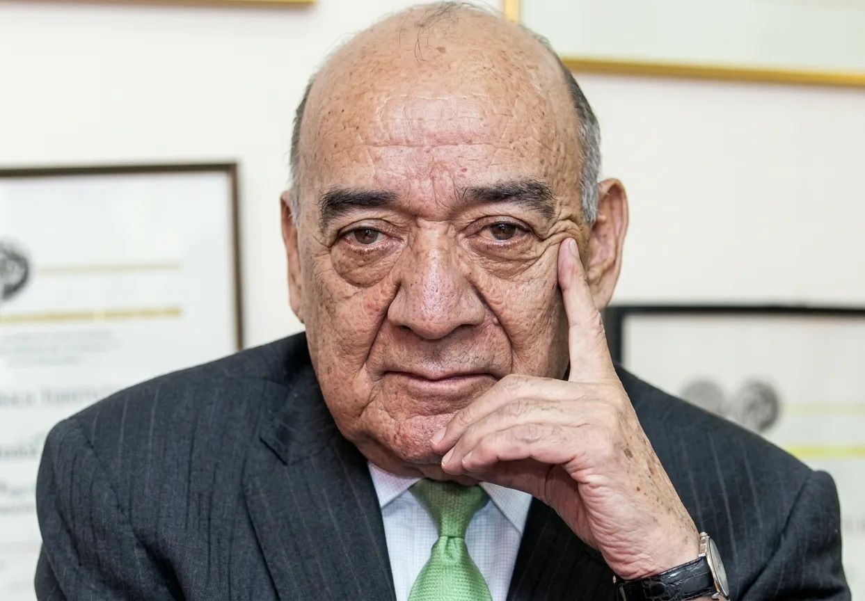 Yamid Amat permanece en UCI y en estado crítico, según comunicado de la Fundación Santa Fe