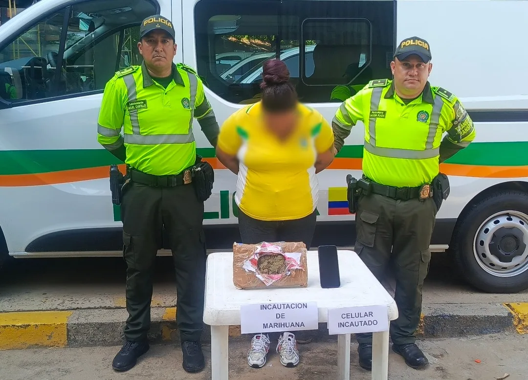Mujer fue capturada con 593 gramos de marihuana en la vía Bosconia–Valledupar