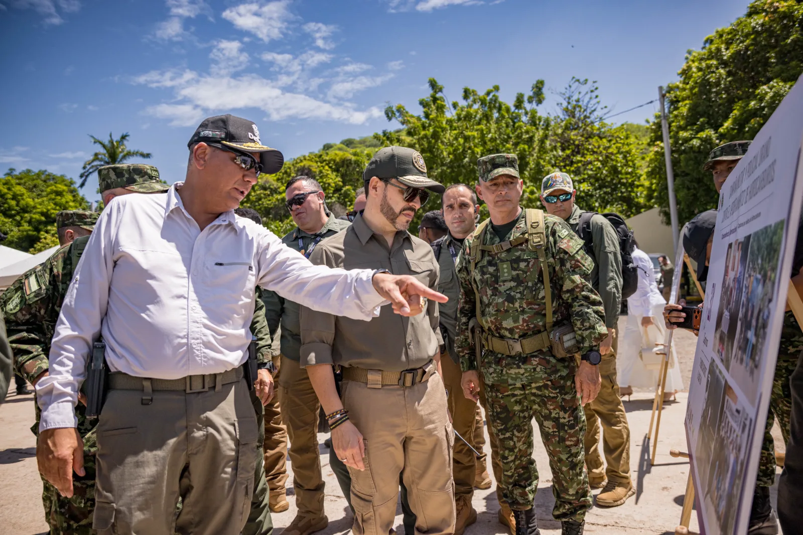 En Valledupar Presidente De la Espriella advierte a grupos terroristas: “Son los terroristas los que sentirán pánico y toda la fuerza del Estado”