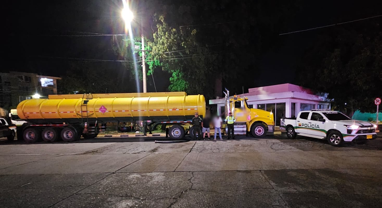 Incautan más de 11.600 galones de gasolina en la vía San Roque–La Paz