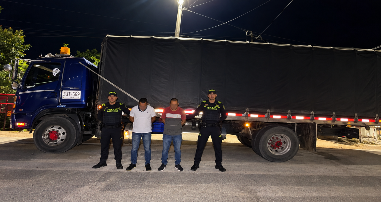 Recuperan camión hurtado en Barranquilla y capturan a dos hombres en El Copey