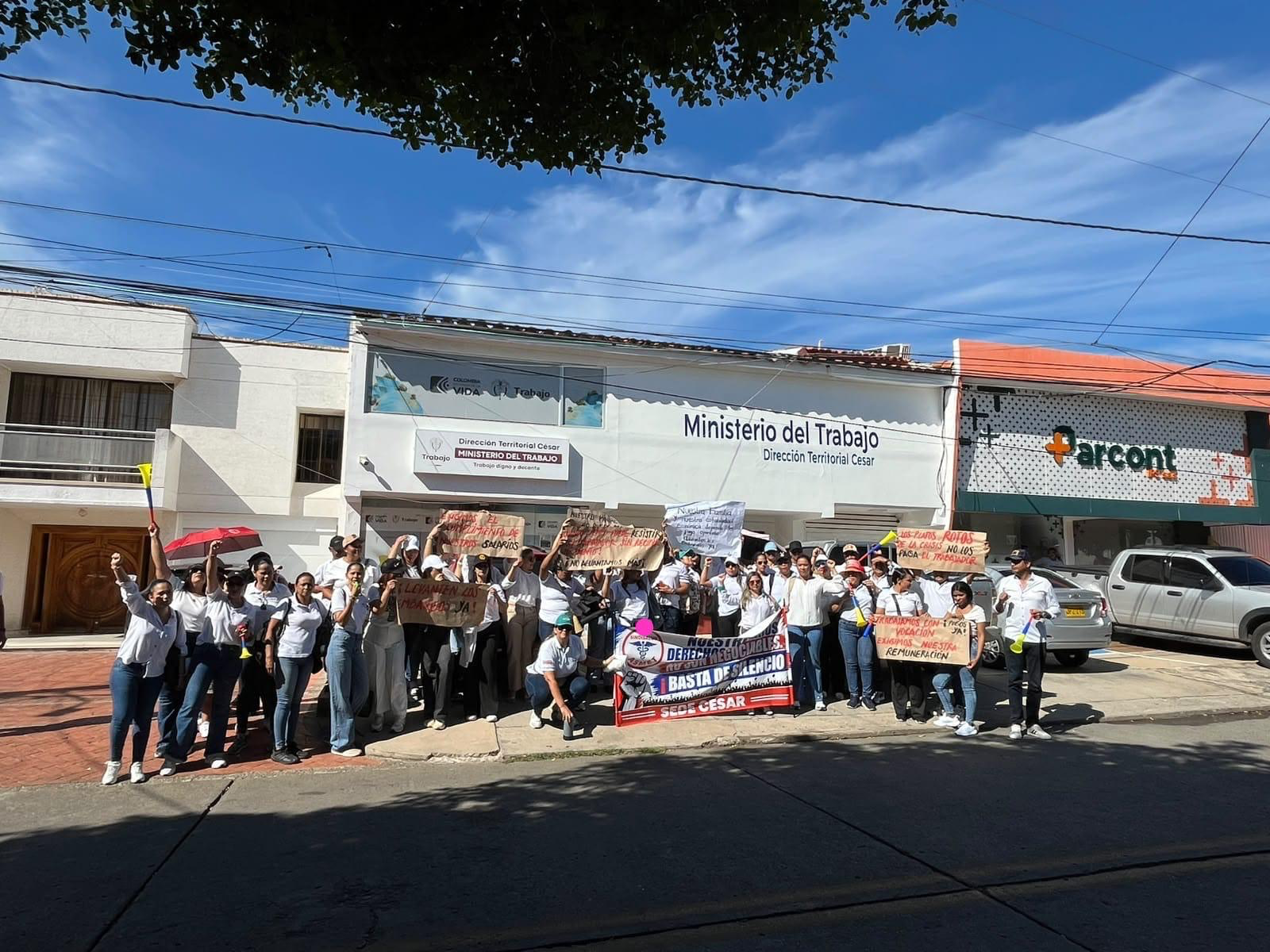 Trabajadores de Asmet Salud en Valledupar denuncian incumplimientos salariales y piden intervención del Gobierno